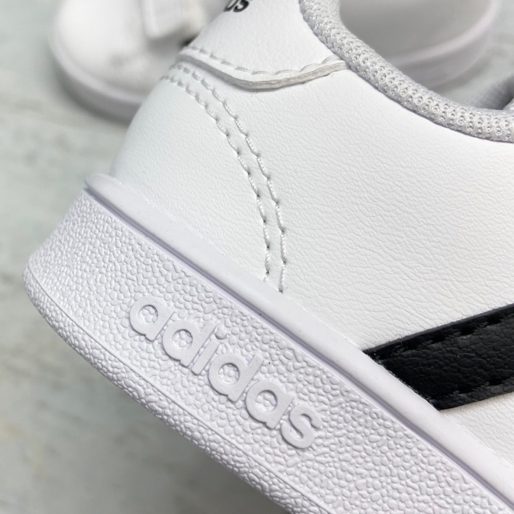 Adidas toddlers unisex Grand Court shoes - Picture 10 of 16